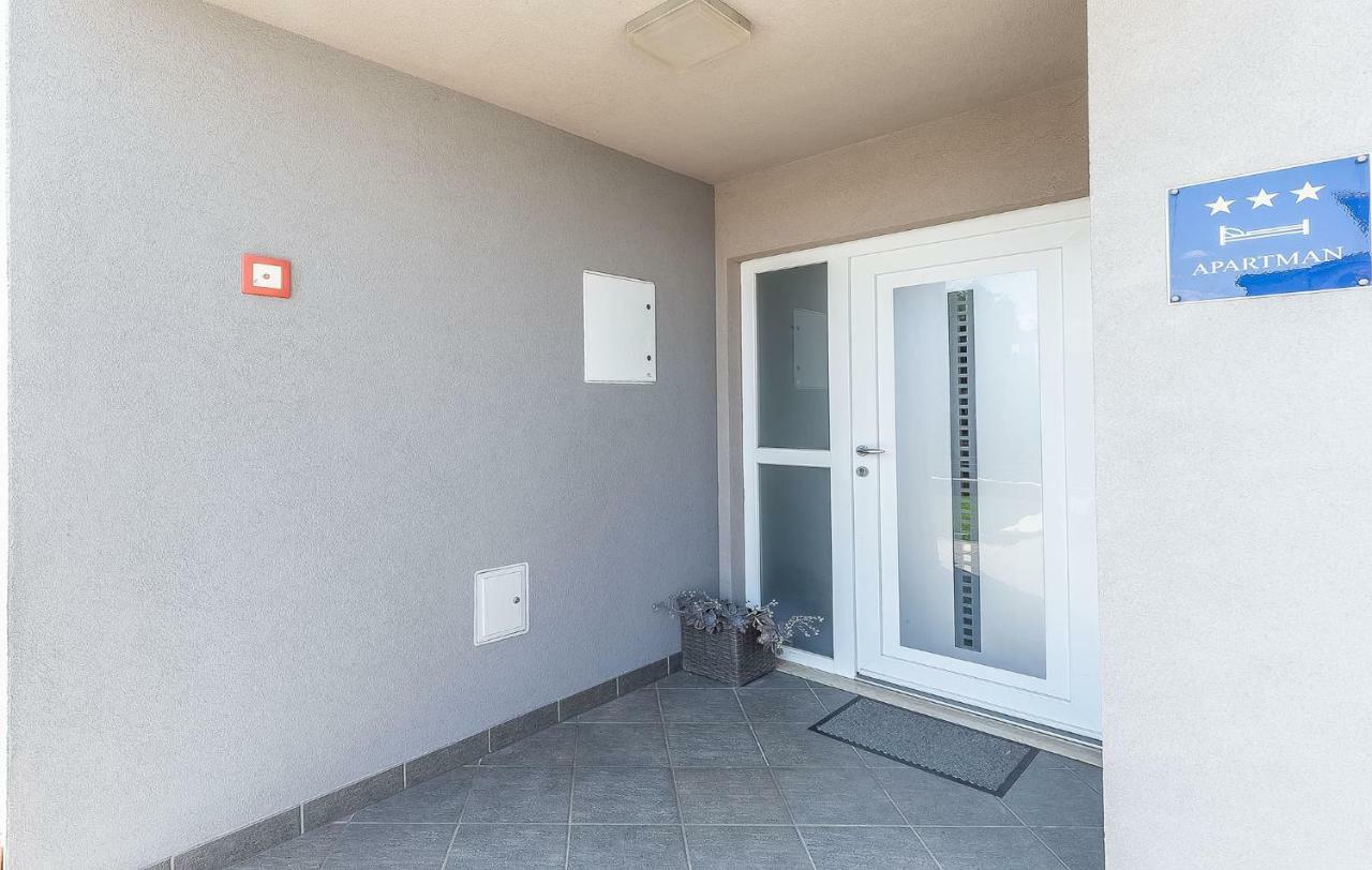 Toni & Julija Apartment Пореч Екстериор снимка